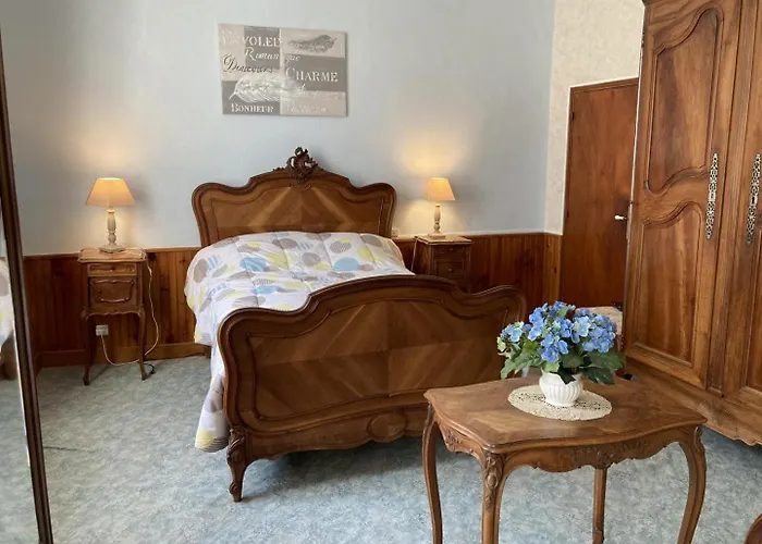 Le Petit Du Theil Au Servant بيت للعطل *