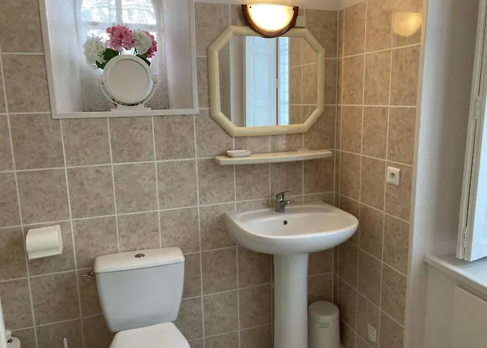 Le Petit Du Theil Au Servant بيت للعطل *