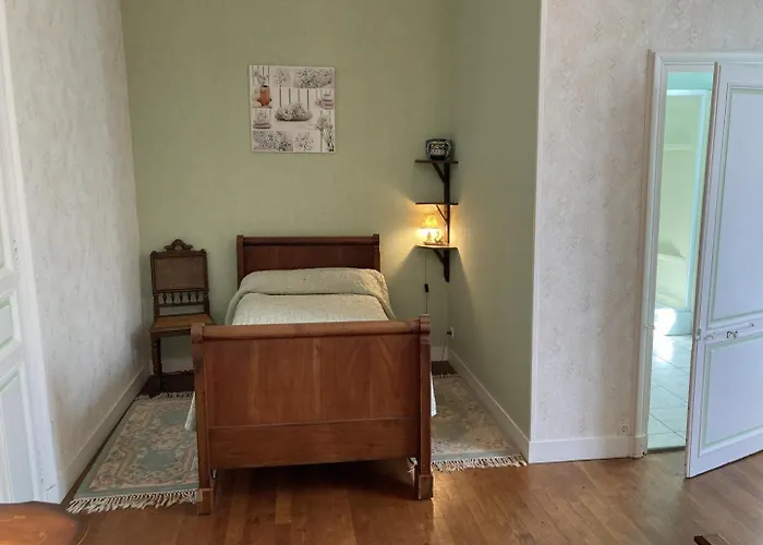 Le Petit Du Theil Au Servant بيت للعطل *